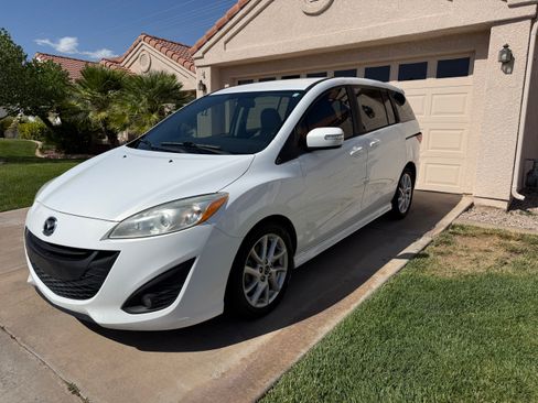 Used 2014 MAZDA MAZDA5 Touring FWD image 5