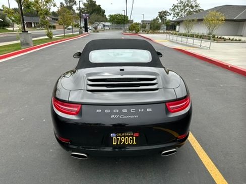 Used 2012 Porsche 911 Carrera RWD image 11