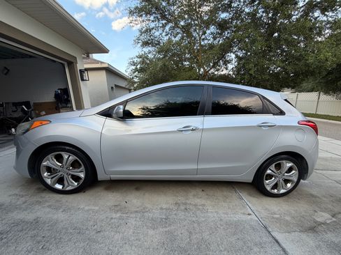 Used 2013 Hyundai Elantra GT w/ Touch & Go Pkg FWD image 4