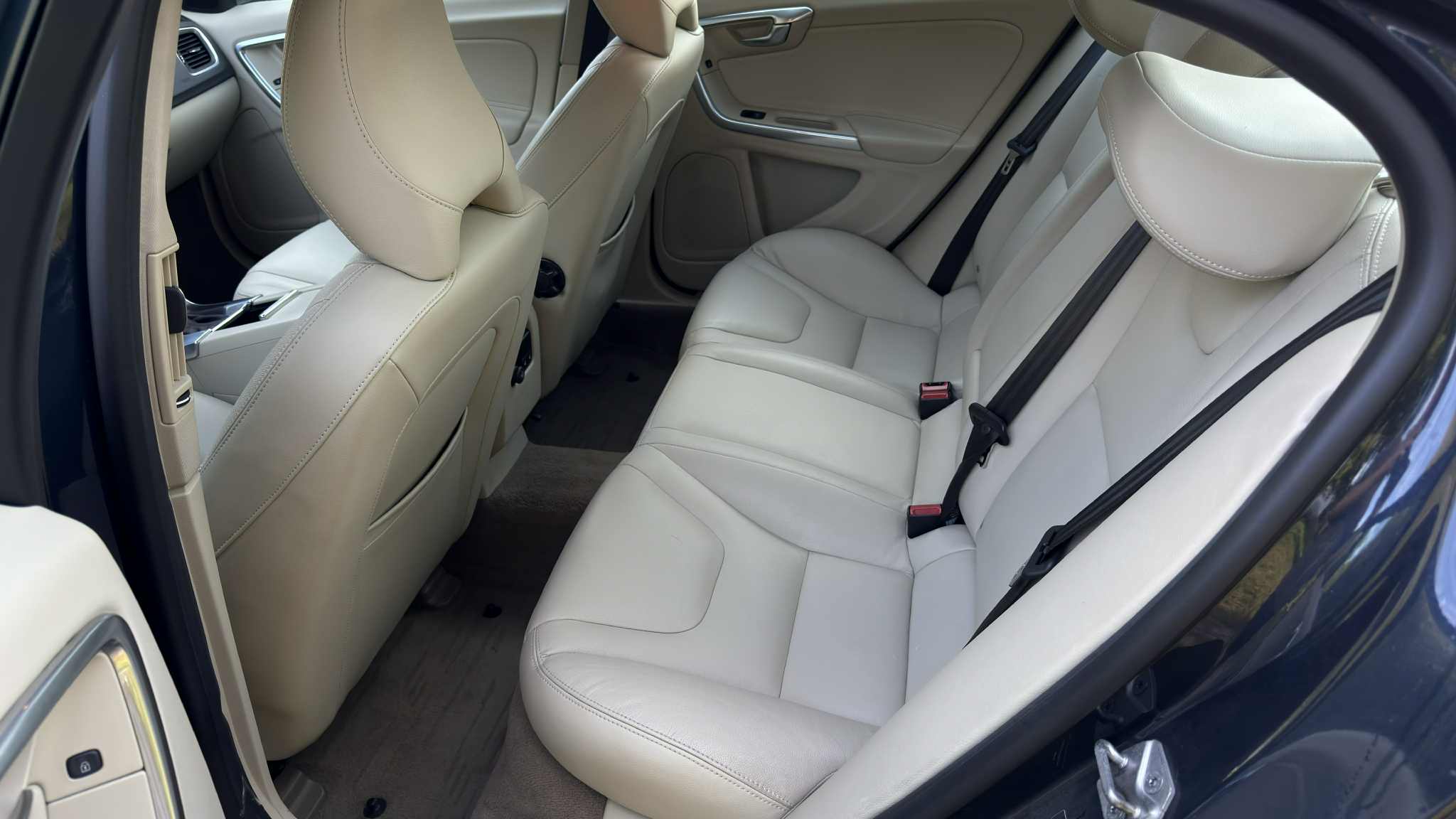Used 2015 Volvo S60 T5 Premier Plus image 9