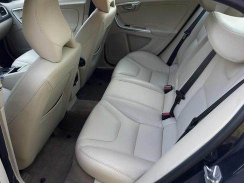 Used 2015 Volvo S60 T5 Premier Plus image 9
