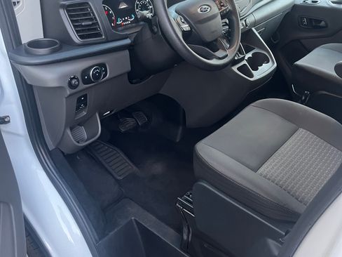 Used 2022 Ford Transit 350 XLT image 2