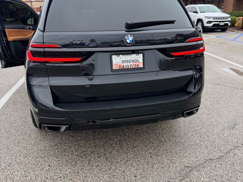 Used 2024 BMW X7 xDrive40i w/ Parking Assistance Package image 4