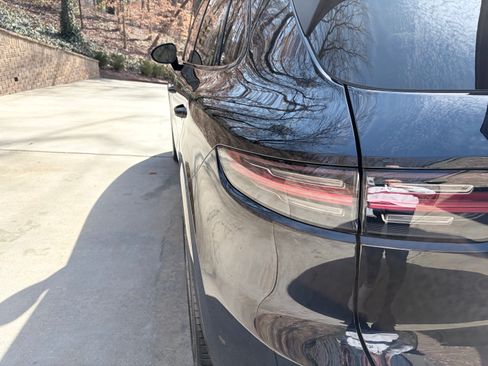 Used 2021 Porsche Cayenne S image 17