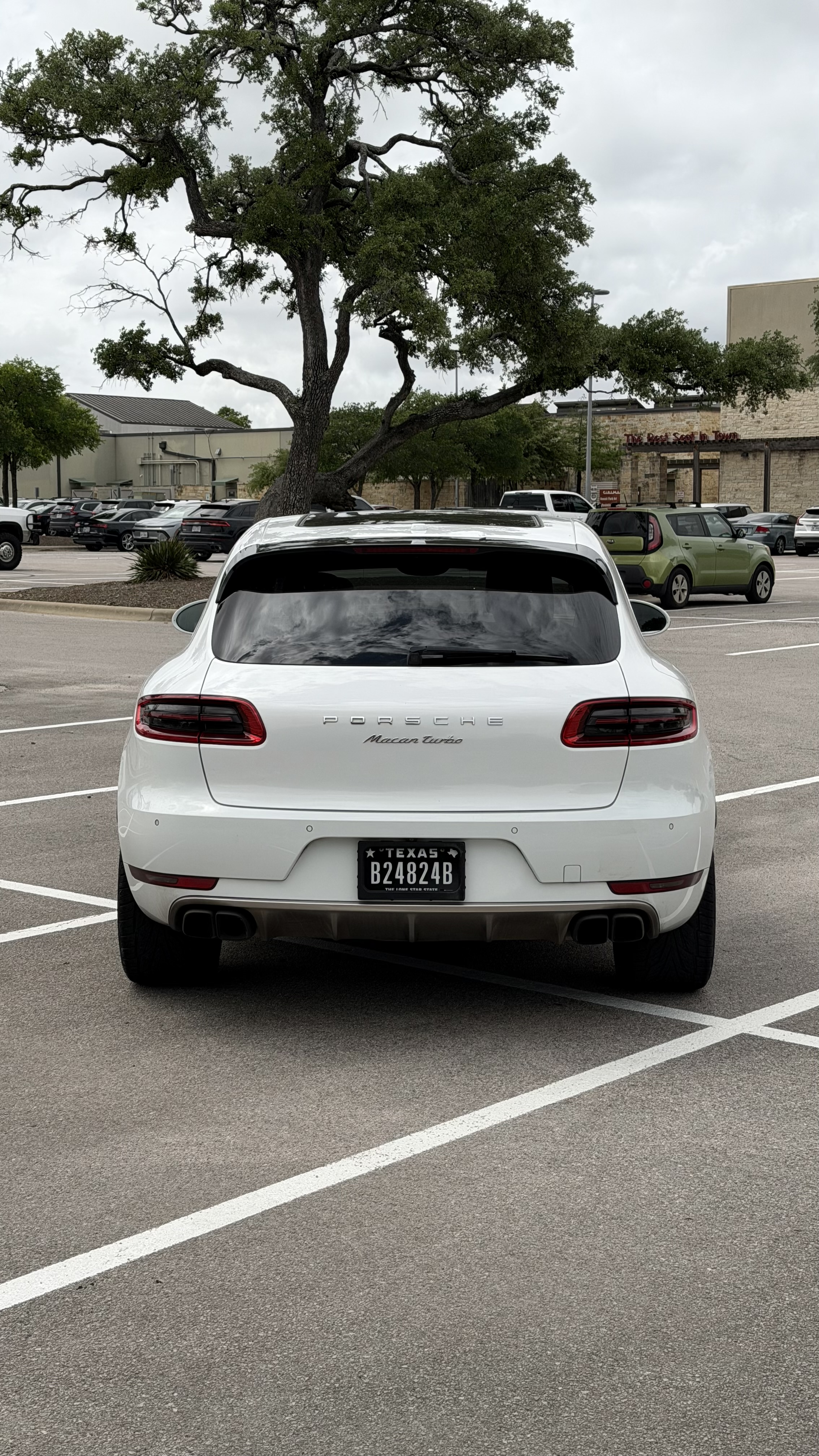 Used 2015 Porsche Macan Turbo AWD/4WD image 6