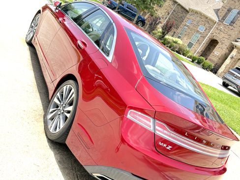 Used 2017 Lincoln MKZ Reserve w/ Climate Package FWD image 8