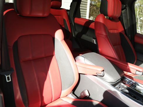 Used 2021 Land Rover Range Rover Sport HSE Dynamic image 26