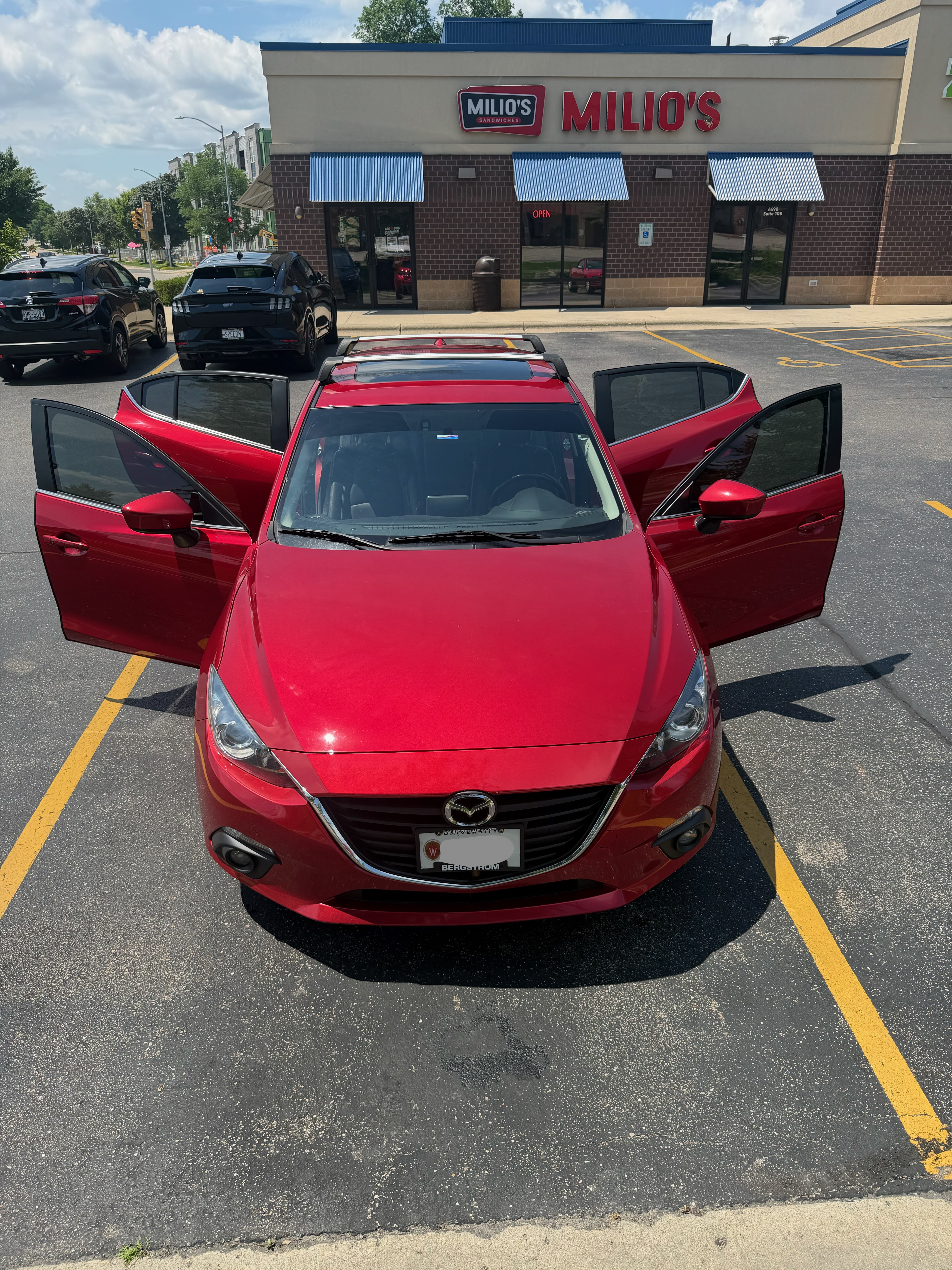 Used 2016 MAZDA MAZDA3 i Grand Touring FWD image 9