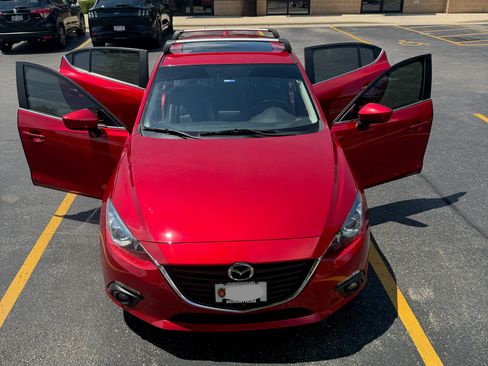 Used 2016 MAZDA MAZDA3 i Grand Touring FWD image 9