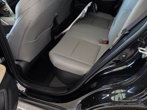 Used 2024 Toyota Venza Limited AWD/4WD image 8