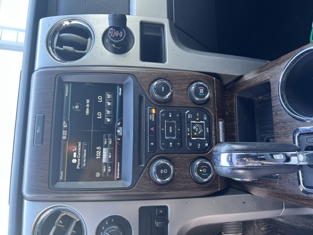 Used 2014 Ford F150 Lariat w/ Equipment Group 502A Luxury AWD/4WD image 6