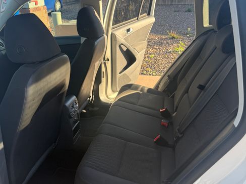 Used 2013 Volkswagen Tiguan S image 17