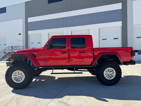 Used 2023 Jeep Gladiator Rubicon w/ LED Lighting Group image 2