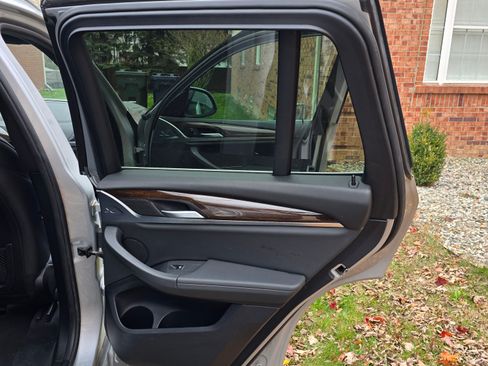 Used 2018 BMW X3 xDrive30i image 17