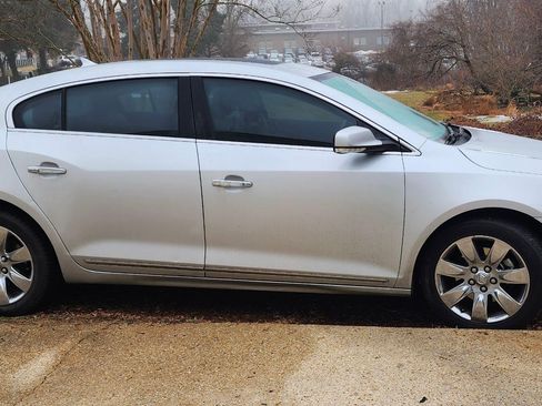 Used 2013 Buick LaCrosse Premium image 1