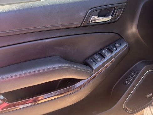 Used 2018 Chevrolet Tahoe LT image 10