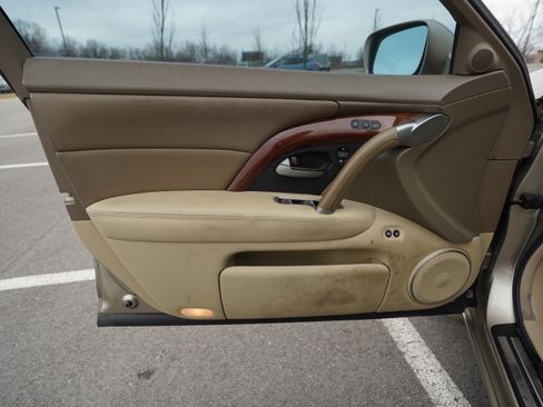 Used 2006 Acura RL image 12