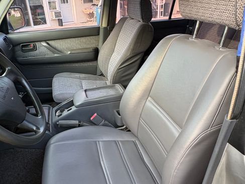 Used 1992 Toyota Land Cruiser image 13