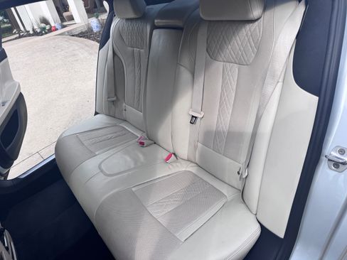 Used 2017 BMW 750i xDrive image 15