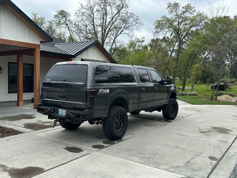 Used 2017 Ford F250 Lariat w/ Lariat Ultimate Package image 2