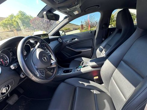 Used 2019 Mercedes-Benz CLA 250 image 13