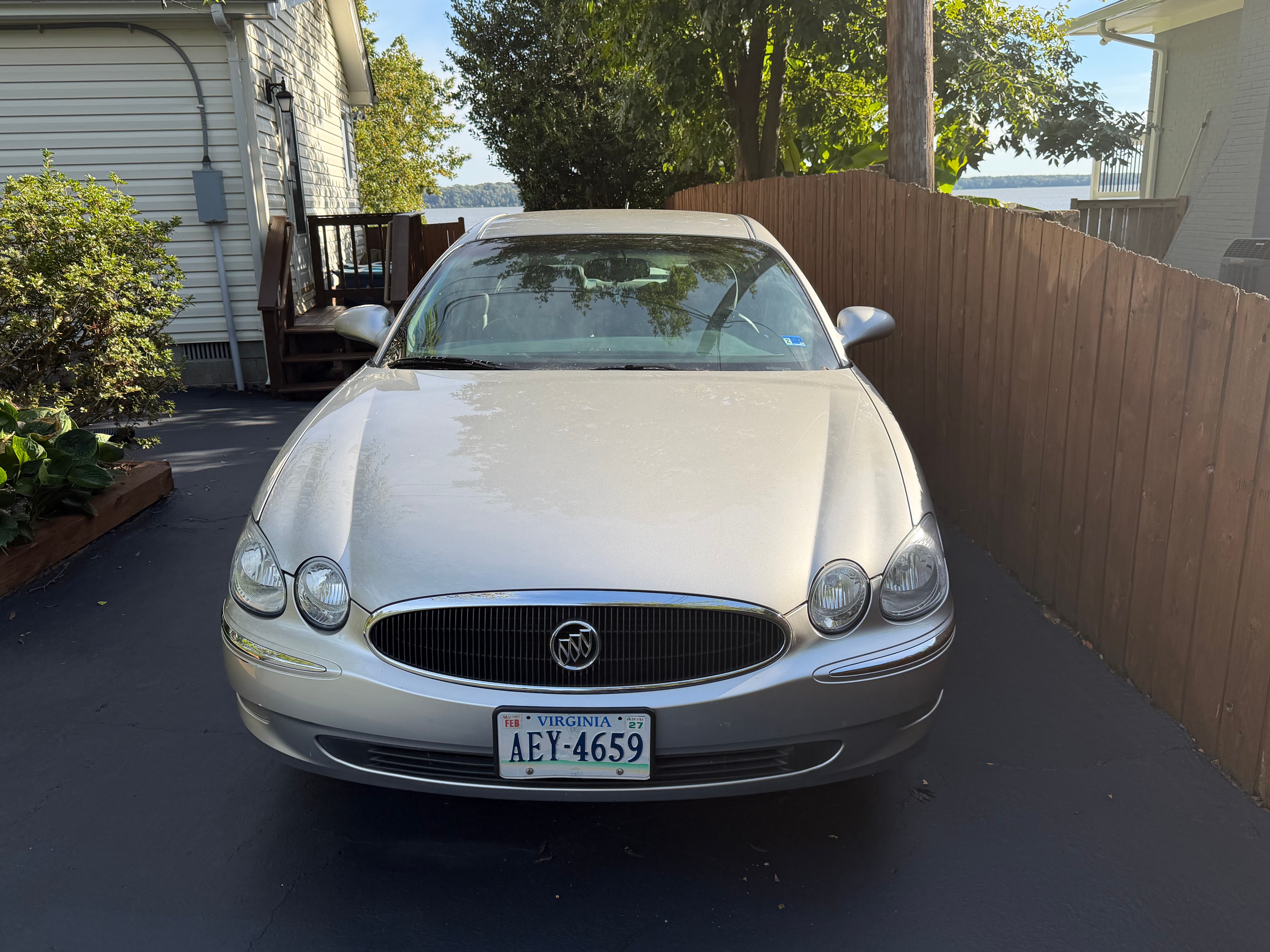 Used 2007 Buick LaCrosse CXL w/ Chromed Appearance Package FWD image 5