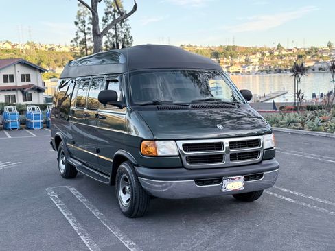 Used 2002 Dodge B1500 image 5