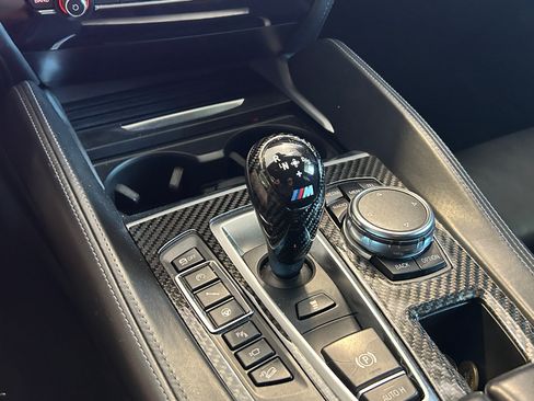 Used 2016 BMW X5 M image 16