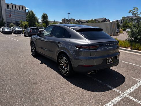 Used 2020 Porsche Cayenne E-Hybrid Coupe AWD/4WD image 5