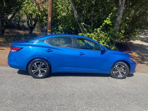 Used 2021 Nissan Sentra SV image 2