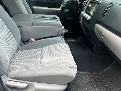 Used 2013 Toyota Tundra 4x4 Double Cab image 6