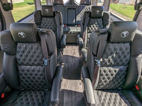 Used 2022 Mercedes-Benz Sprinter 2500 image 20