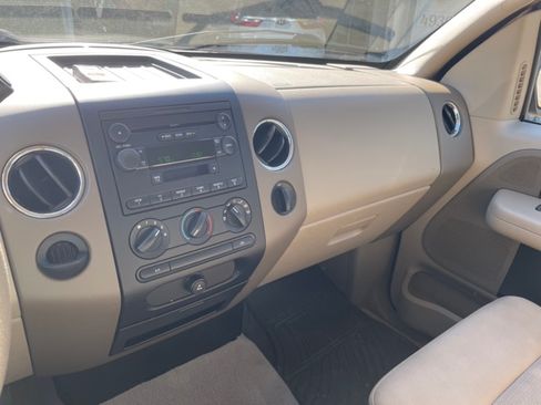 Used 2005 Ford F150 XLT image 16