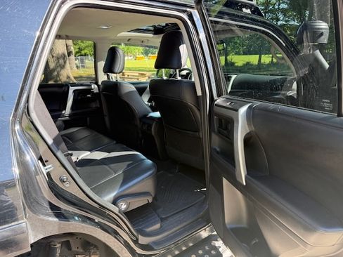 Used 2013 Toyota 4Runner Limited AWD/4WD image 14