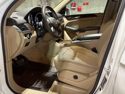 Used 2016 Mercedes-Benz GL 450 4MATIC image 19