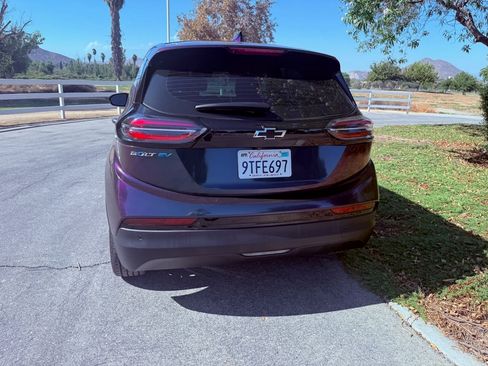 Used 2023 Chevrolet Bolt LT w/ Driver Confidence Package FWD image 8