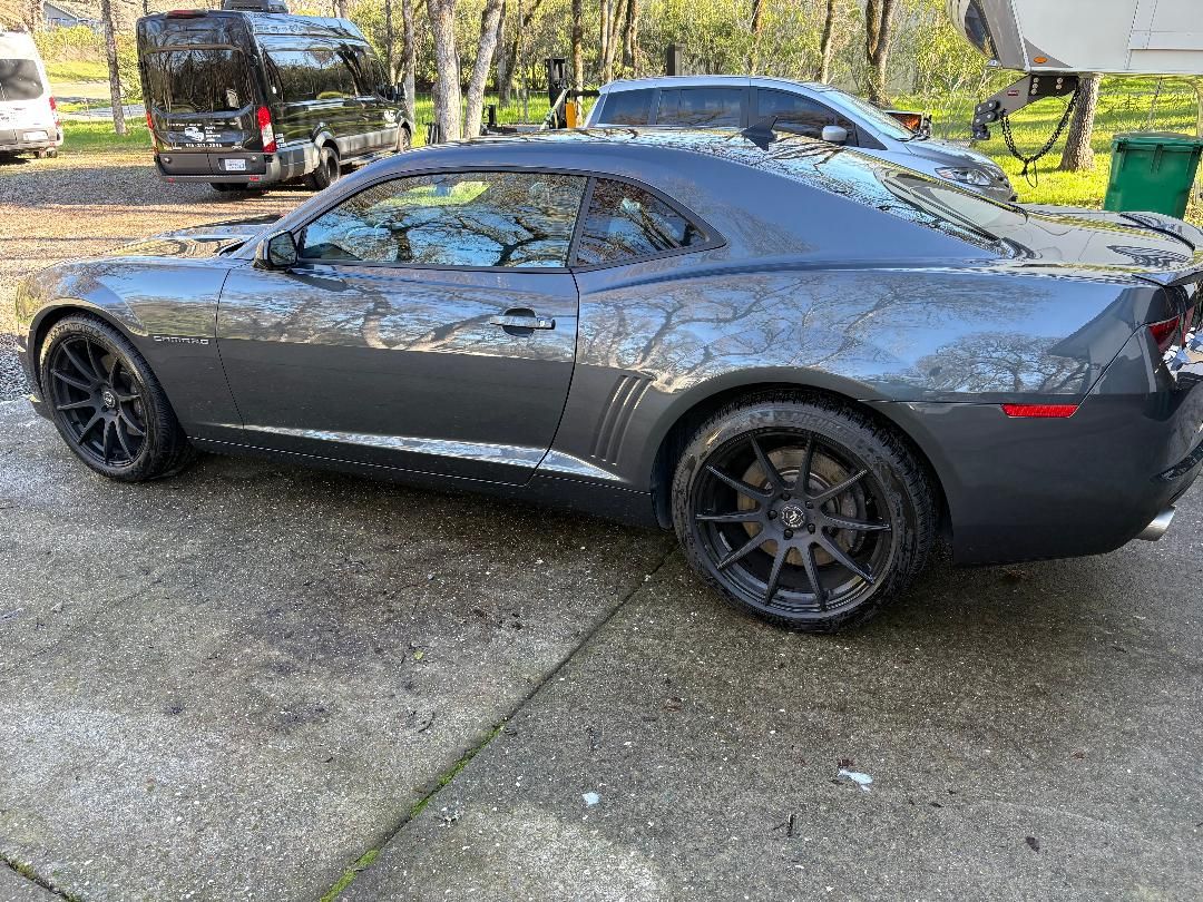 Used 2011 Chevrolet Camaro SS w/ RS Package RWD image 8