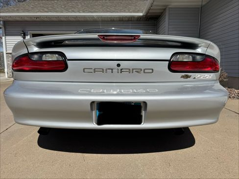 Used 1995 Chevrolet Camaro Z28 image 4