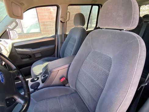 Used 2003 Ford Explorer Sport XLT image 13