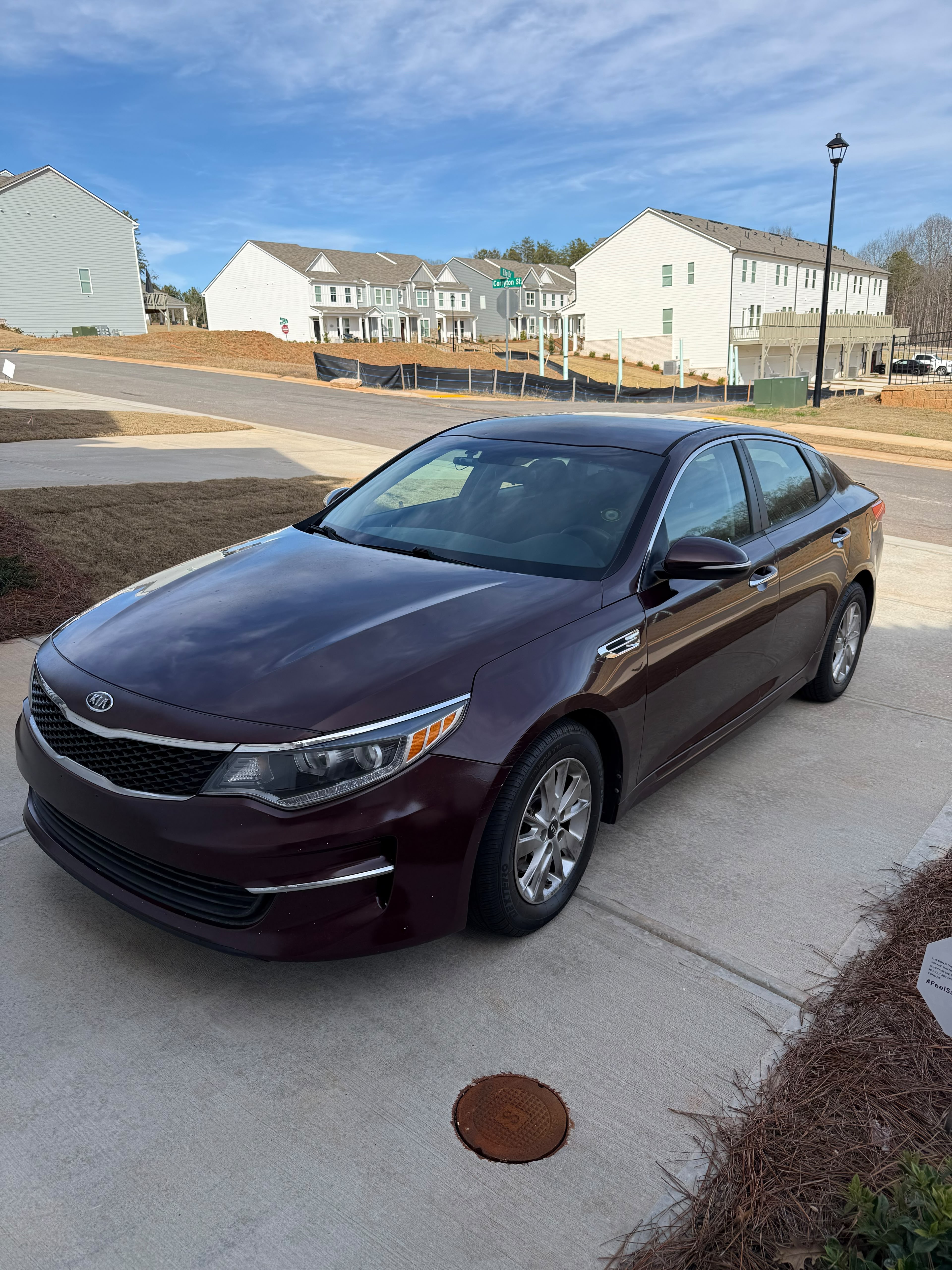 Used 2016 Kia Optima LX FWD image 1