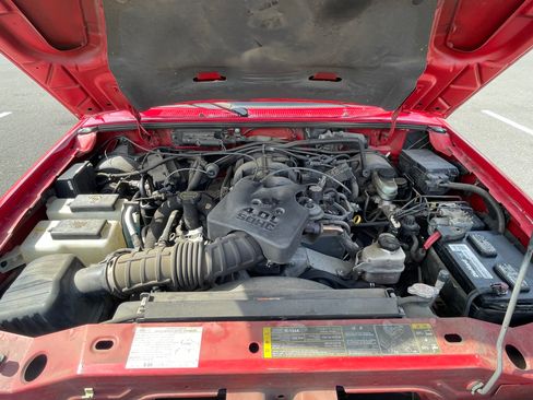 Used 2005 Ford Ranger XLT image 16