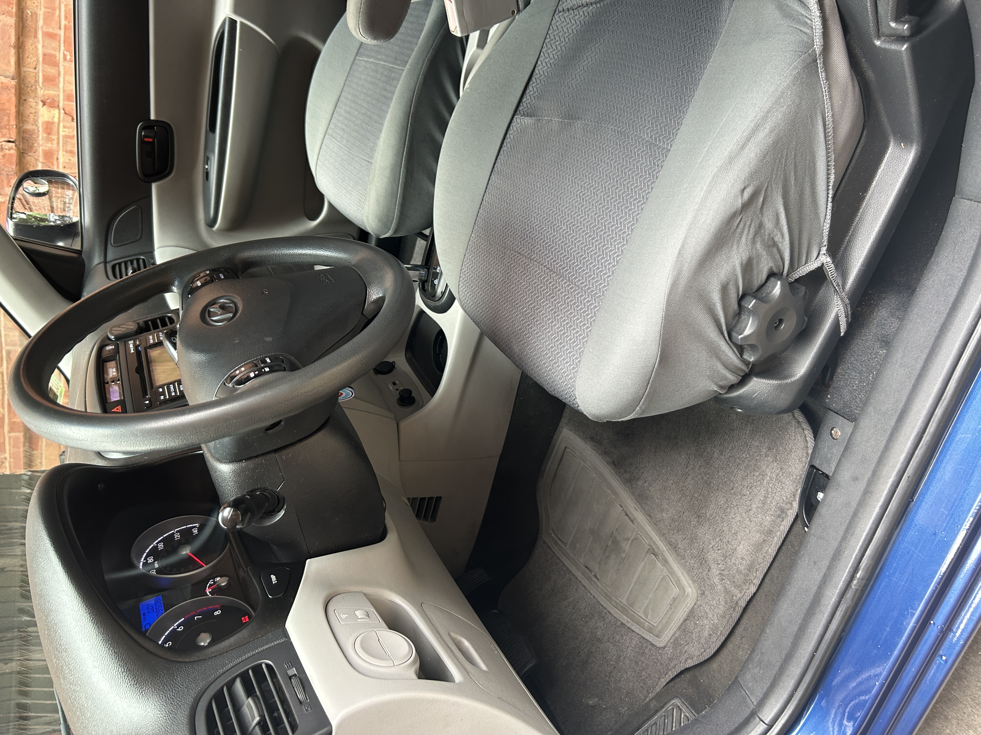 Used 2011 Hyundai Accent GLS w/ Premium Pkg 4 FWD image 14