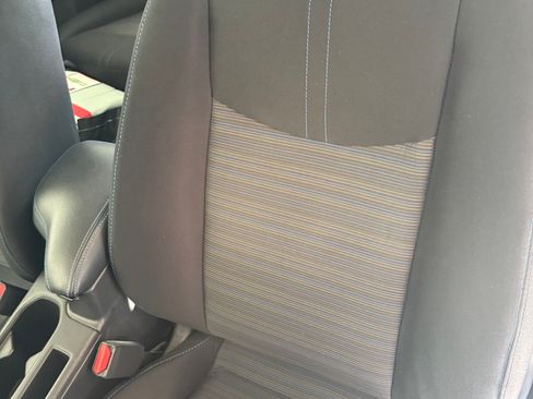 Used 2022 Nissan Leaf SV image 16