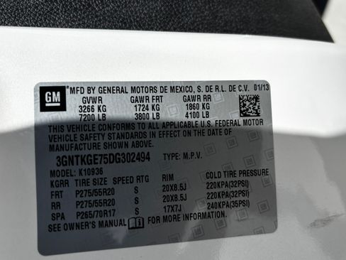 Used 2013 Chevrolet Avalanche LTZ image 19