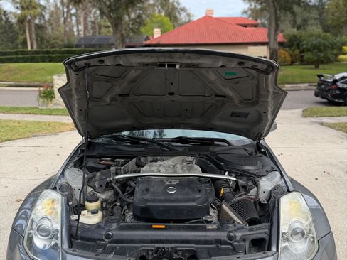 Used 2006 Nissan 350Z Track w/ (N93) Cargo Convenience Pkg image 8