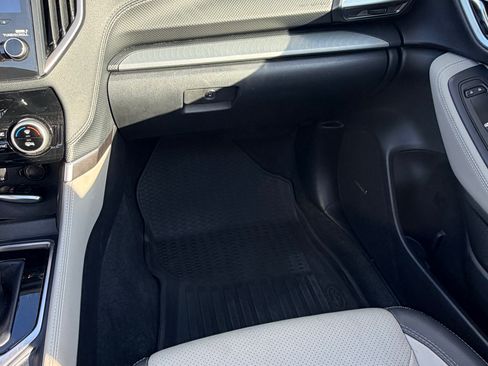 Used 2020 Subaru Forester Limited image 9