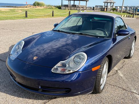 Used 2001 Porsche 911 Carrera RWD image 5