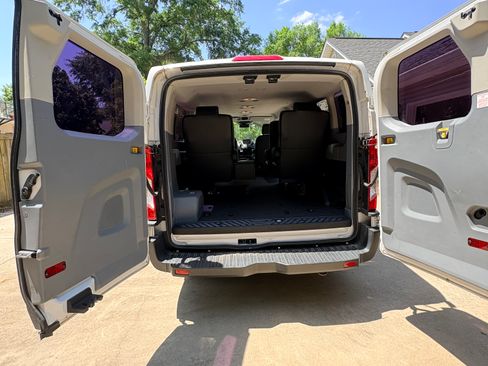 Used 2019 Ford Transit 350 XLT RWD image 13