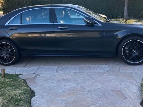 Used 2018 Mercedes-Benz S 560 Sedan image 4