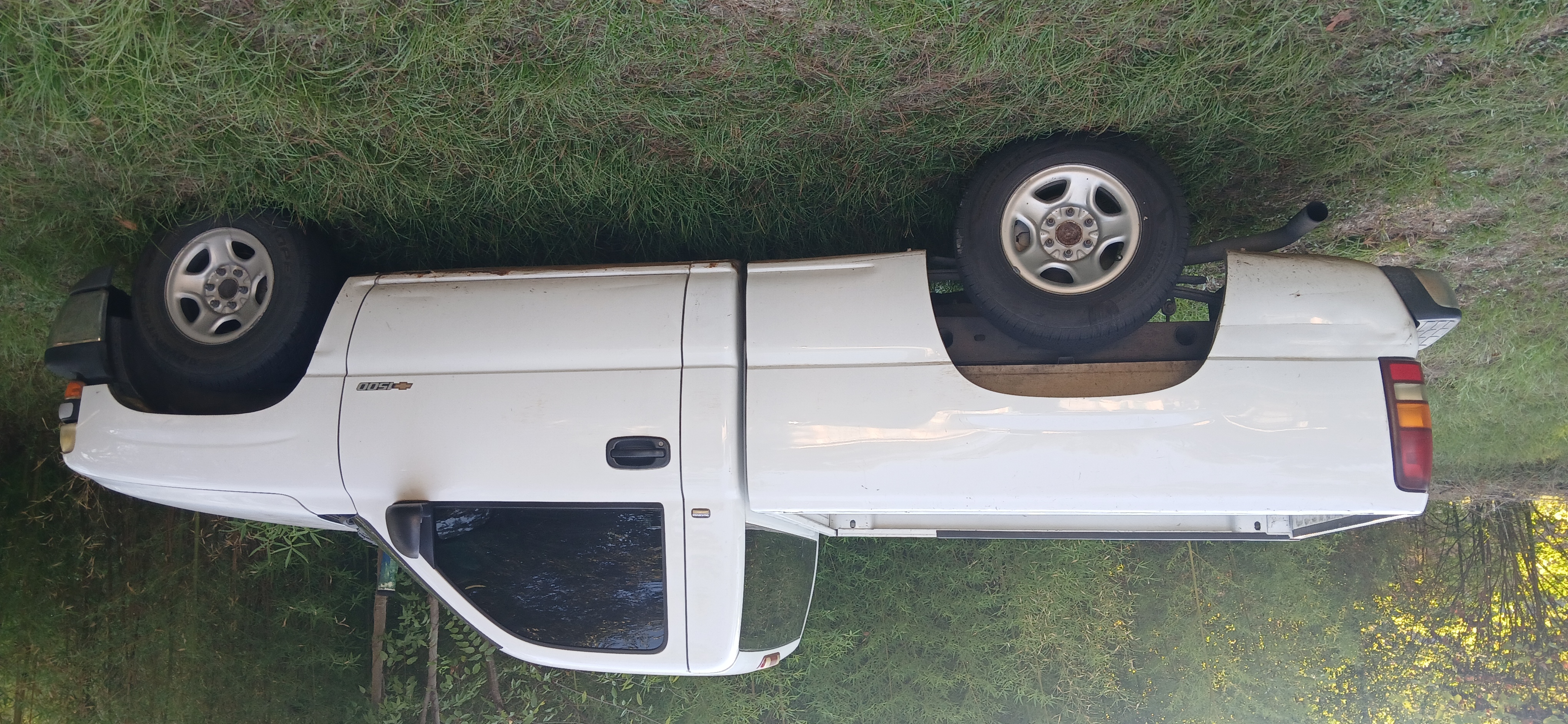 Used 2000 Chevrolet Silverado 1500 2WD Regular Cab image 2